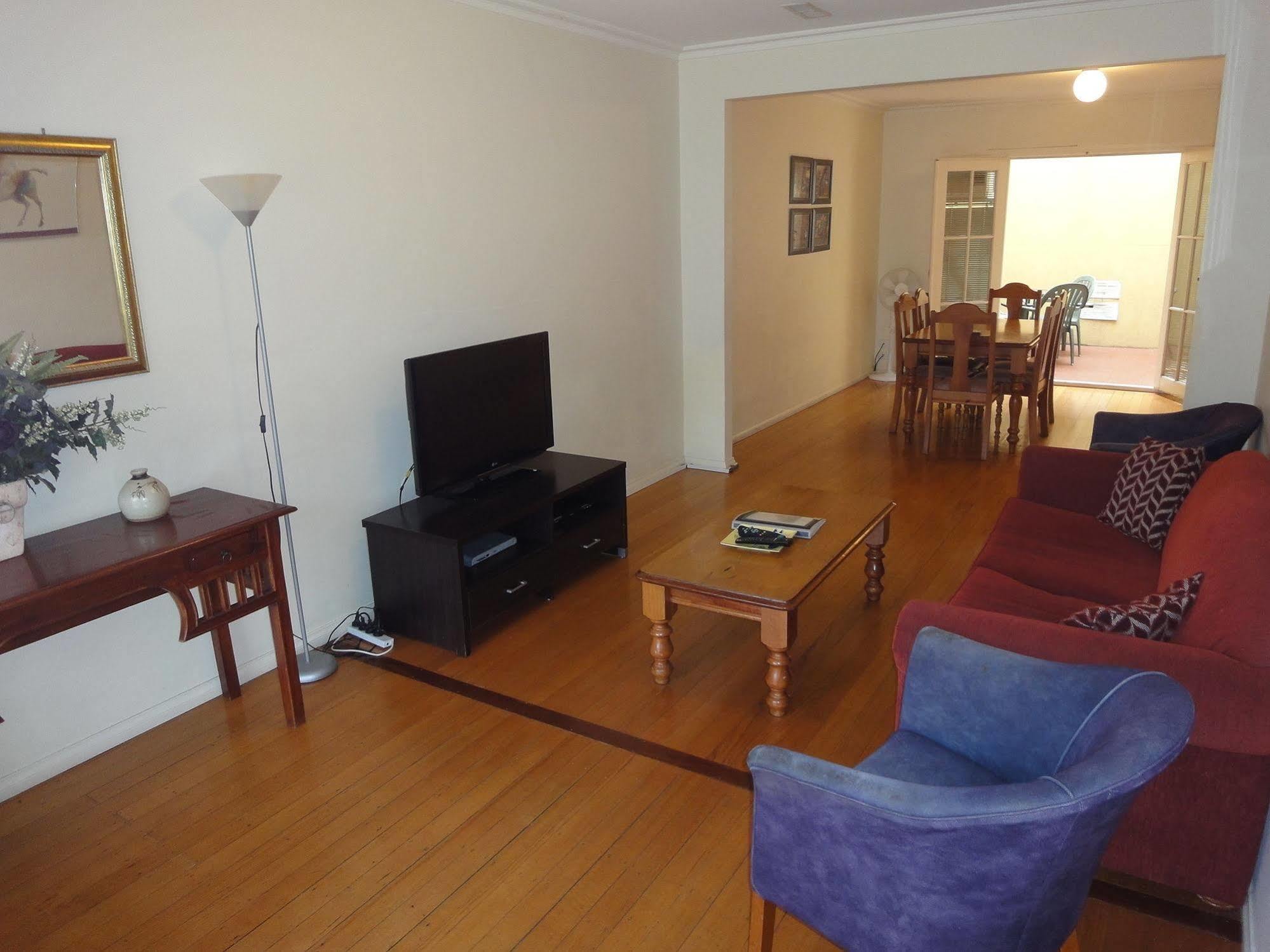 メルボルン Moonee Valley Viewsアパートホテル エクステリア 写真